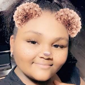 Meet your Posher, Zeniah